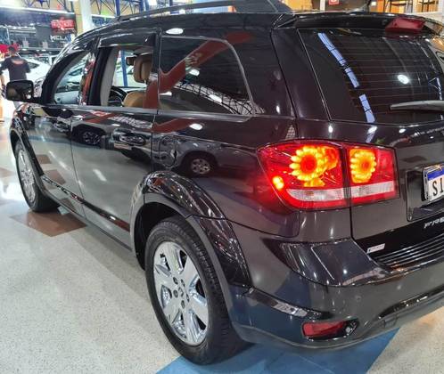 FIAT FREEMONT 2.4 PRECISION 16V GASOLINA 4P AUTOMÁTICO